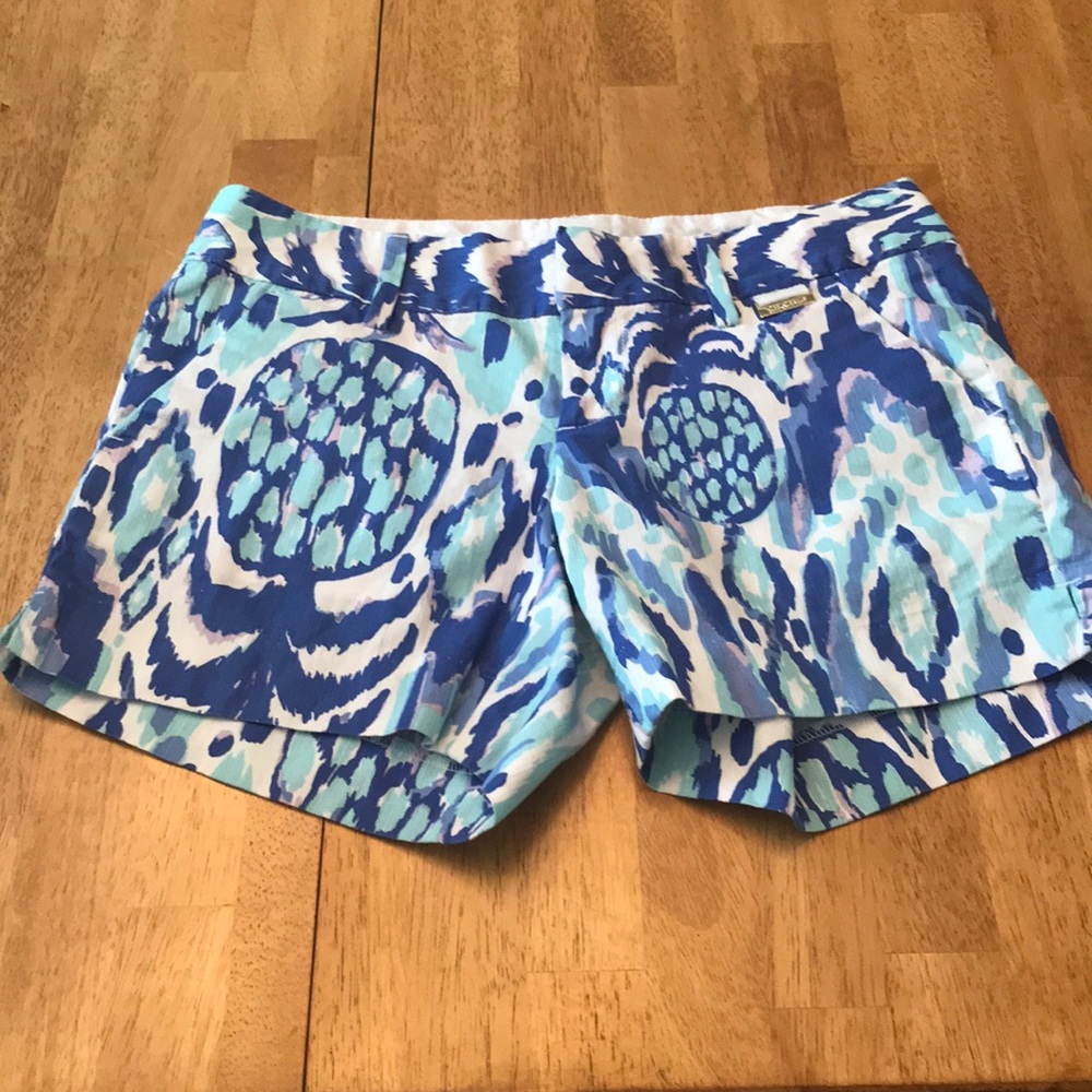 Like new Lilly Pulitzer shorts 0